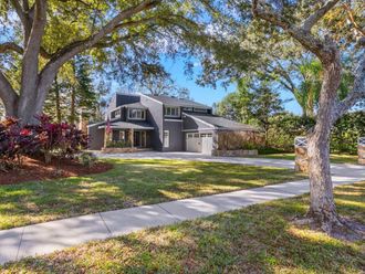 10402 OAKBROOK DRIVE Tampa, FL 33618