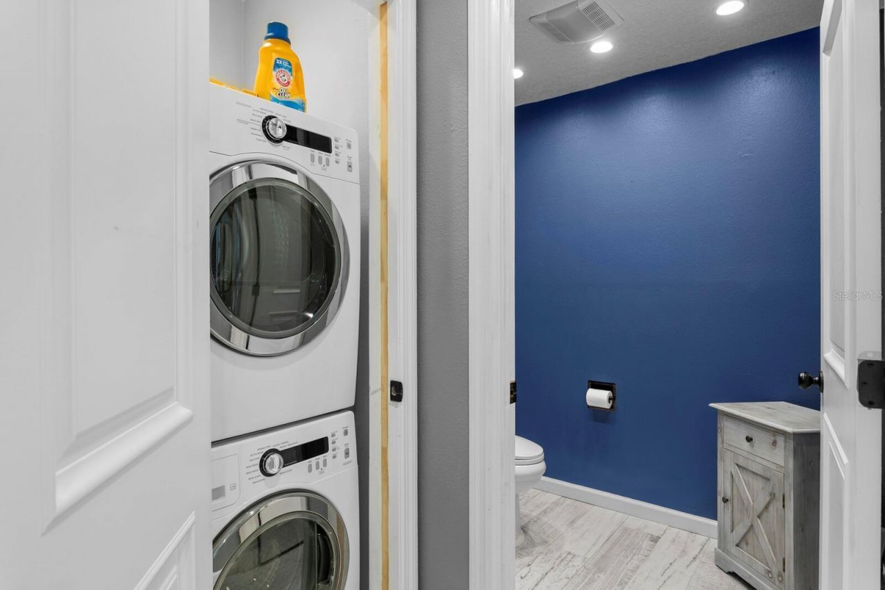 10402 Oakbrook Drive, Tampa, FL 33618 Photo