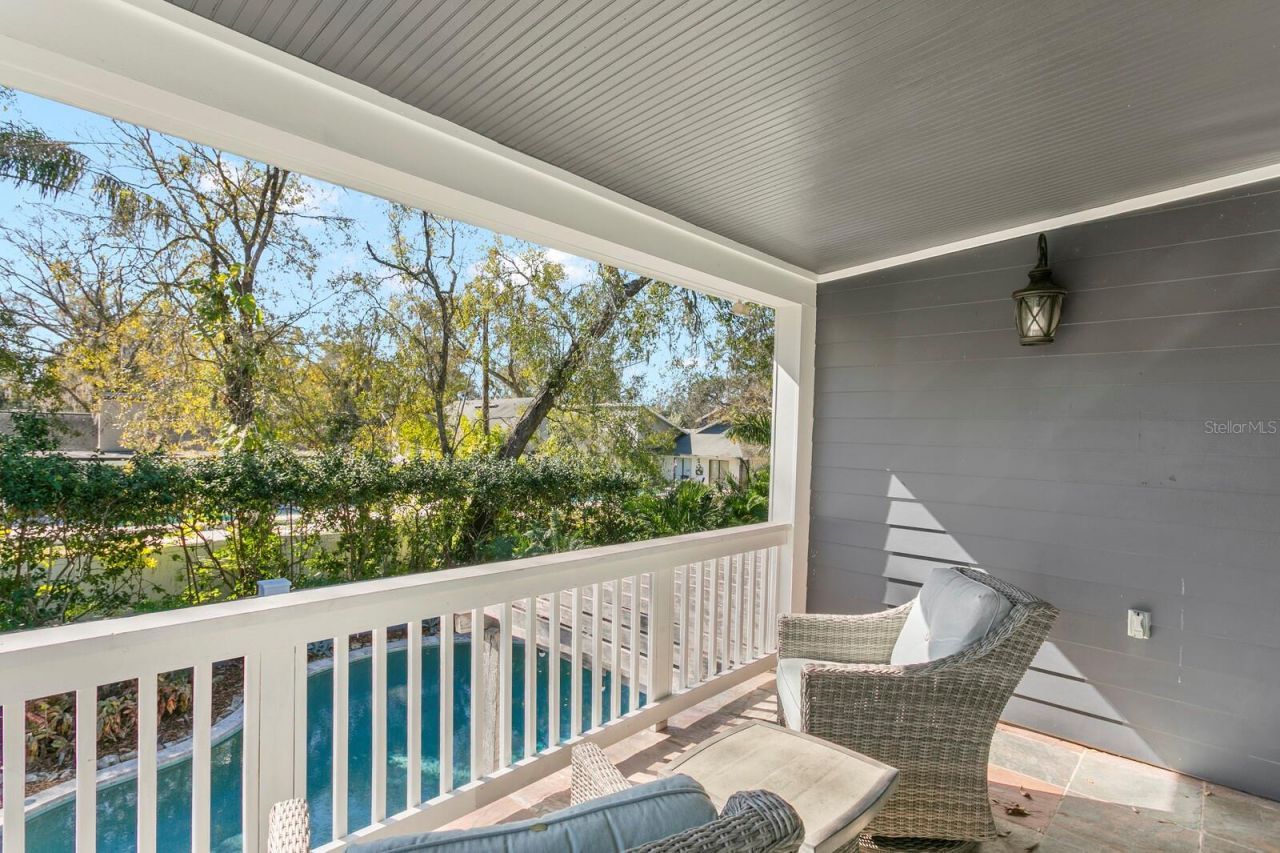 10402 Oakbrook Drive, Tampa, FL 33618 Photo