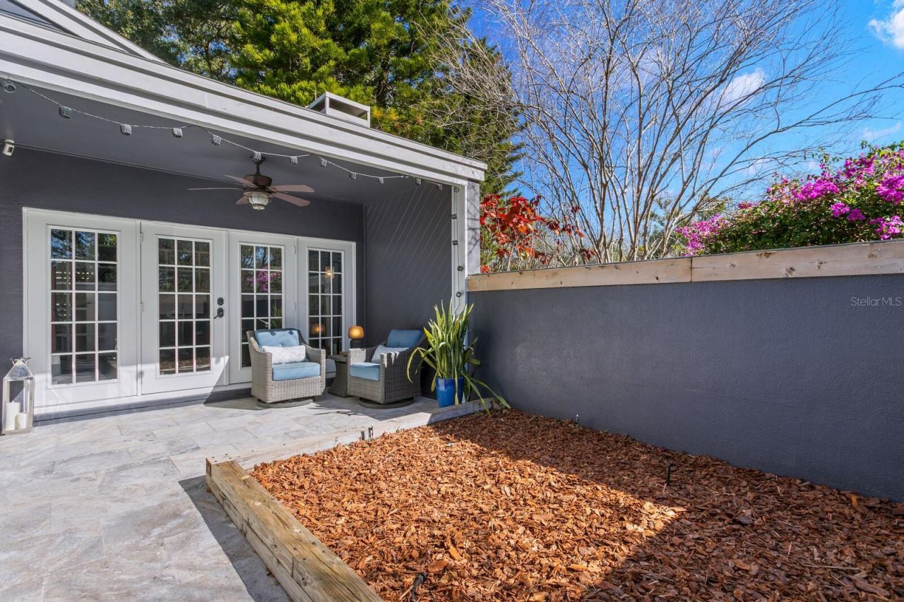 10402 Oakbrook Drive, Tampa, FL 33618 Photo