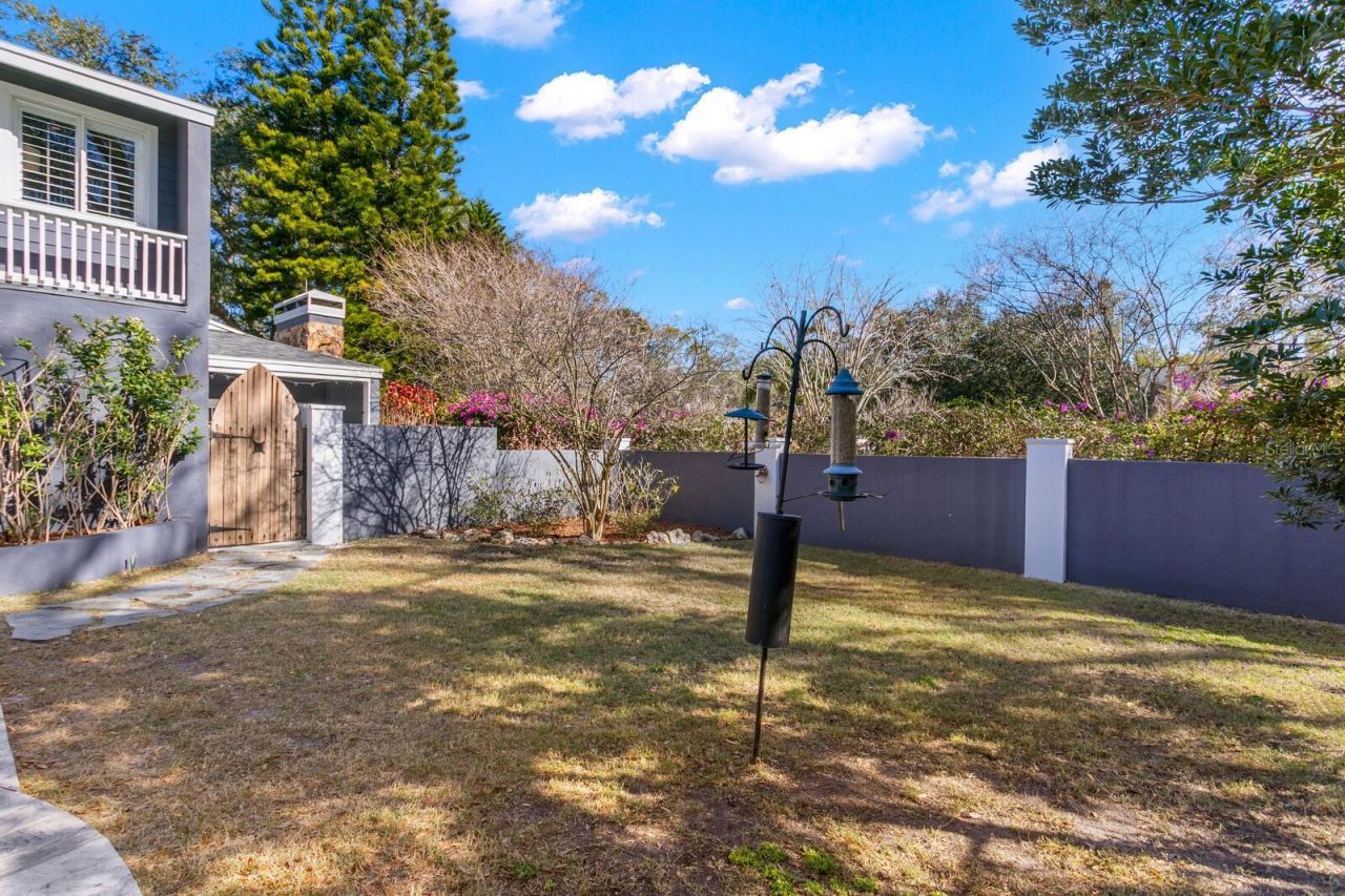 10402 Oakbrook Drive, Tampa, FL 33618 Photo