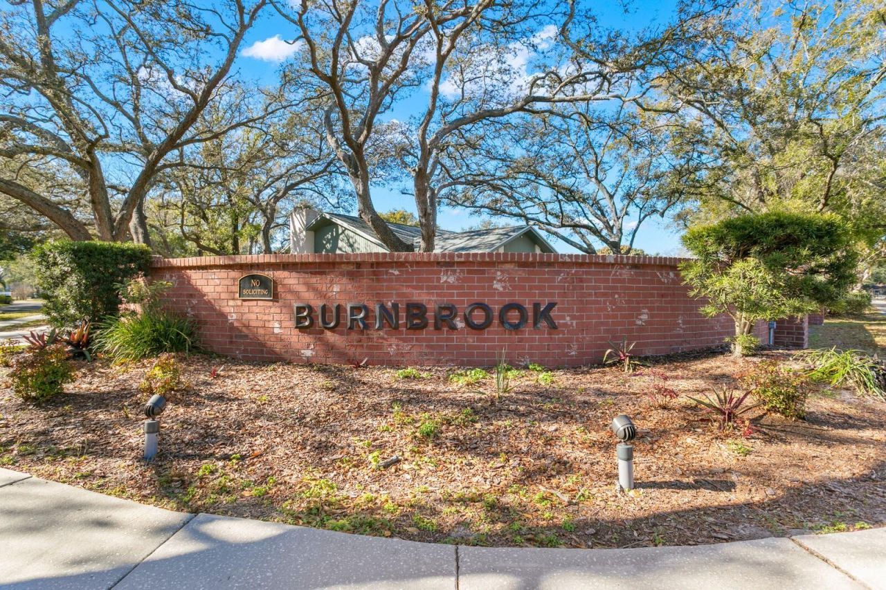 10402 Oakbrook Drive, Tampa, FL 33618 Photo