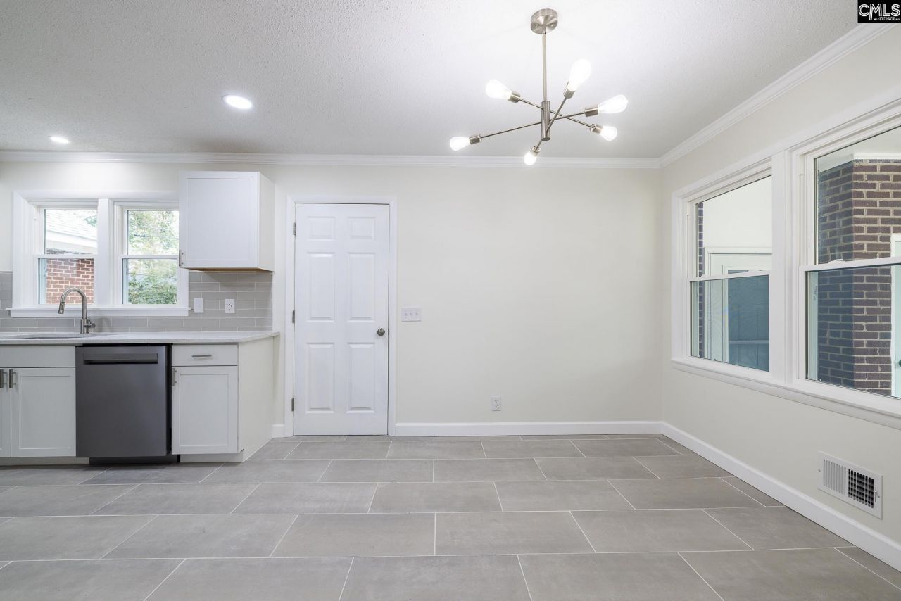 2511 Midland Drive Photo 9