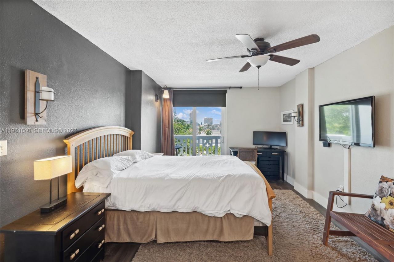 1020 Meridian Ave, Unit 403, Miami Beach, FL 33139 Photo