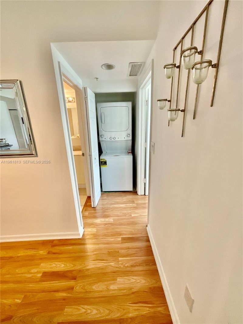 275 NE 18th St, Unit 1705, Miami, FL 33132 Photo