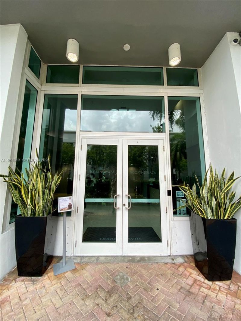 275 NE 18th St, Unit 1705, Miami, FL 33132 Photo