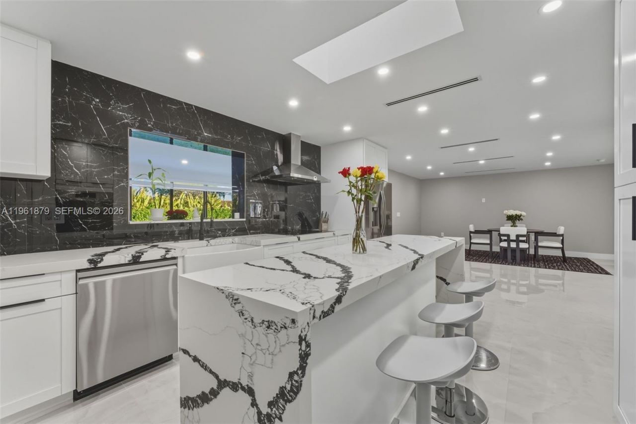 2825 SW 79th Ct, Miami, FL 33155 Photo