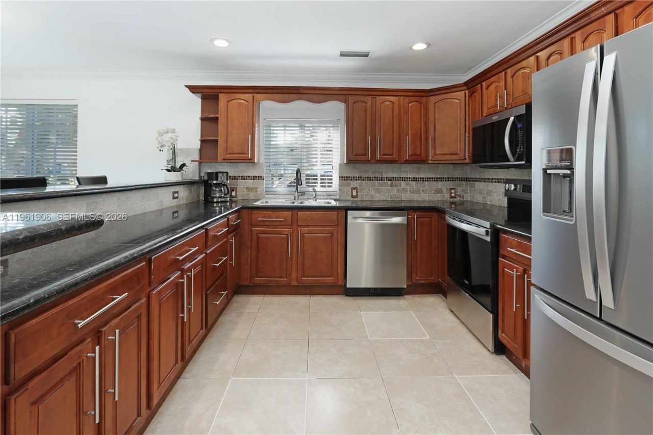 3597 SW 69th Ter, Miramar, FL 33023 Photo