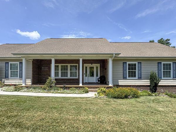 618 Laurie Leigh Drive, Dandridge, TN 37725