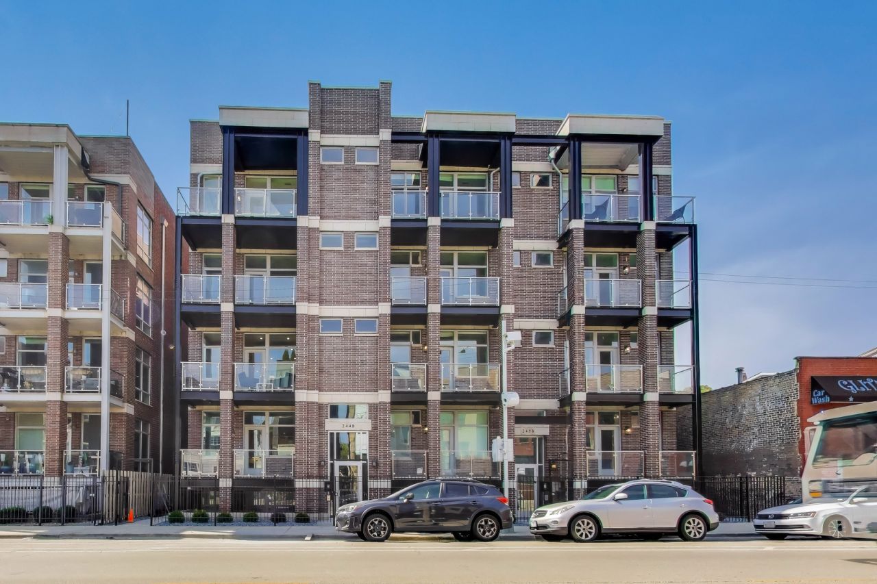 2450 N Clybourn Avenue, Unit G, Chicago, IL 60614 Main Photo