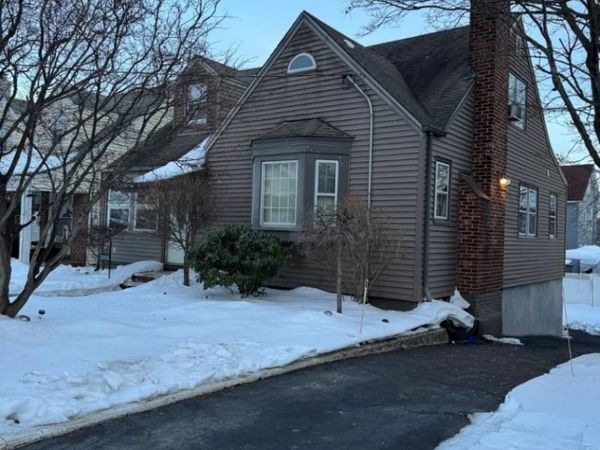 1918 Ingalls Ave, Linden, NJ 07036