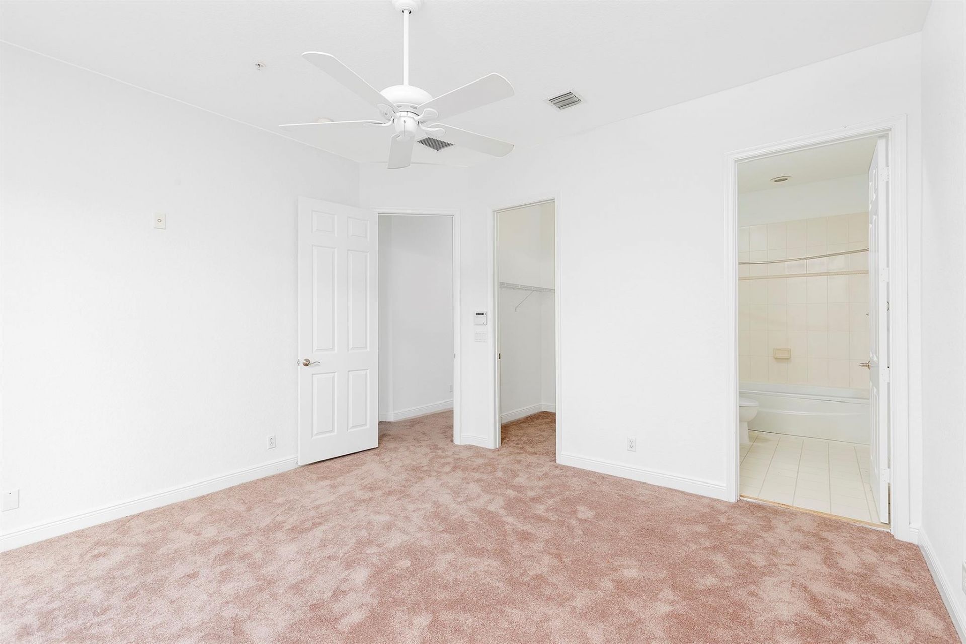 6809 N Laleside Circle, Unit 101, Davie, FL 33314 Photo