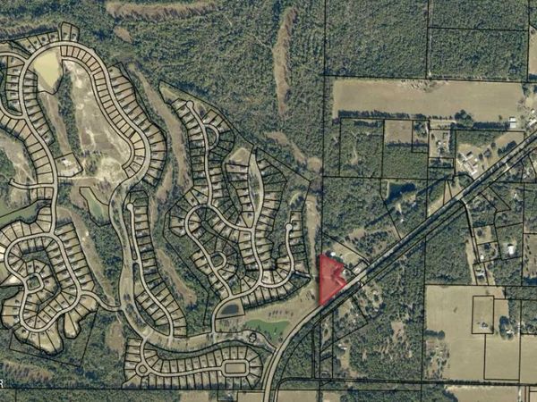 3252 Champions Drive , Laurel Hill, FL 32567