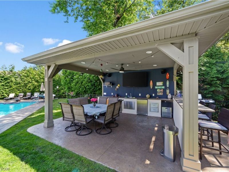 26332 Annesley Road, Beachwood, OH 44122 Photo 4