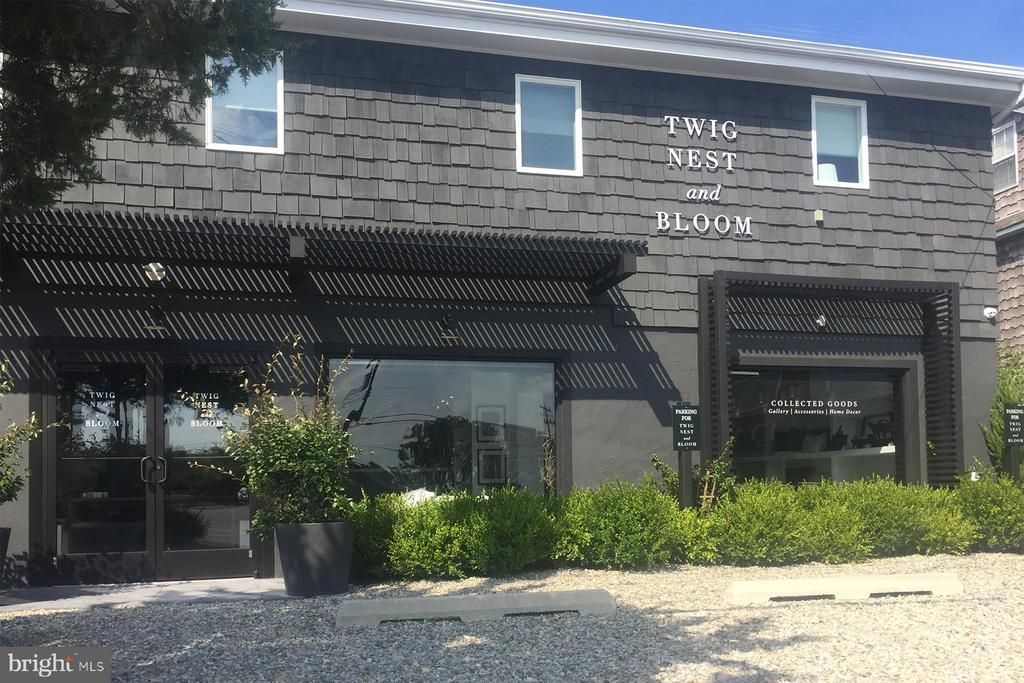 35 West 4th Street, Barnegat Light, NJ 08006 Main Photo