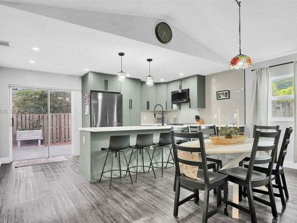 4444 SW 72nd Ter, Davie, FL 33314