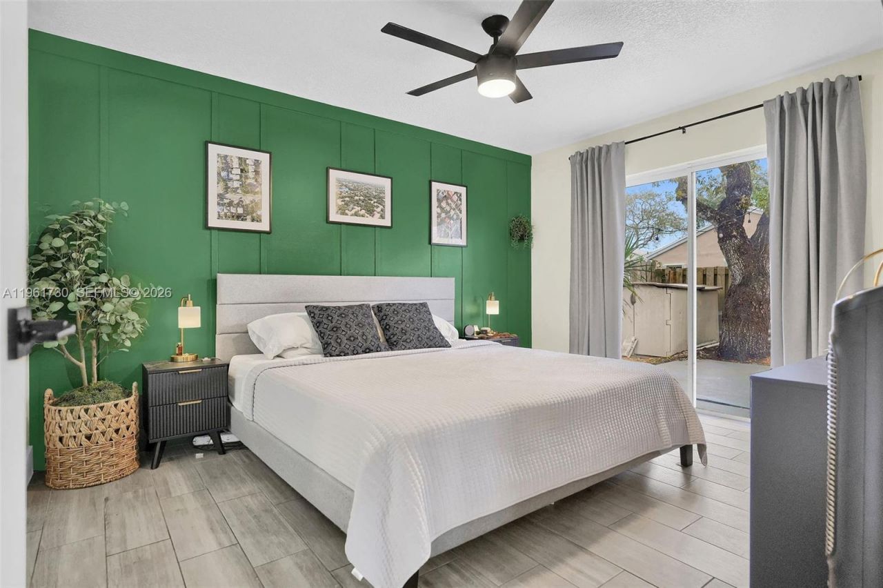 4444 SW 72nd Ter, Davie, FL 33314 Photo