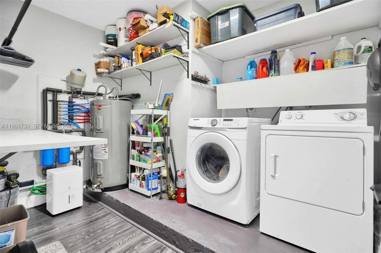 4444 SW 72nd Ter, Davie, FL 33314 Photo