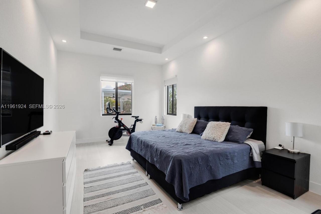 14468 SW 16th St , Miami, FL 33175 Photo