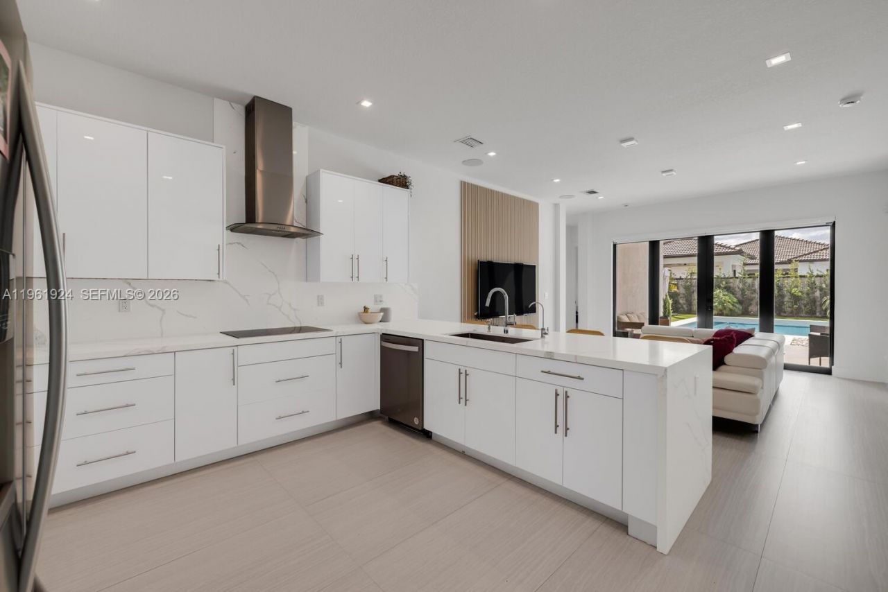 14468 SW 16th St , Miami, FL 33175 Photo