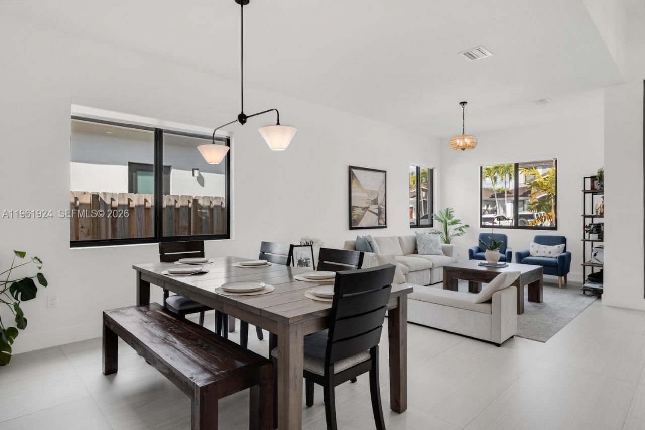 14468 SW 16th St , Miami, FL 33175 Photo