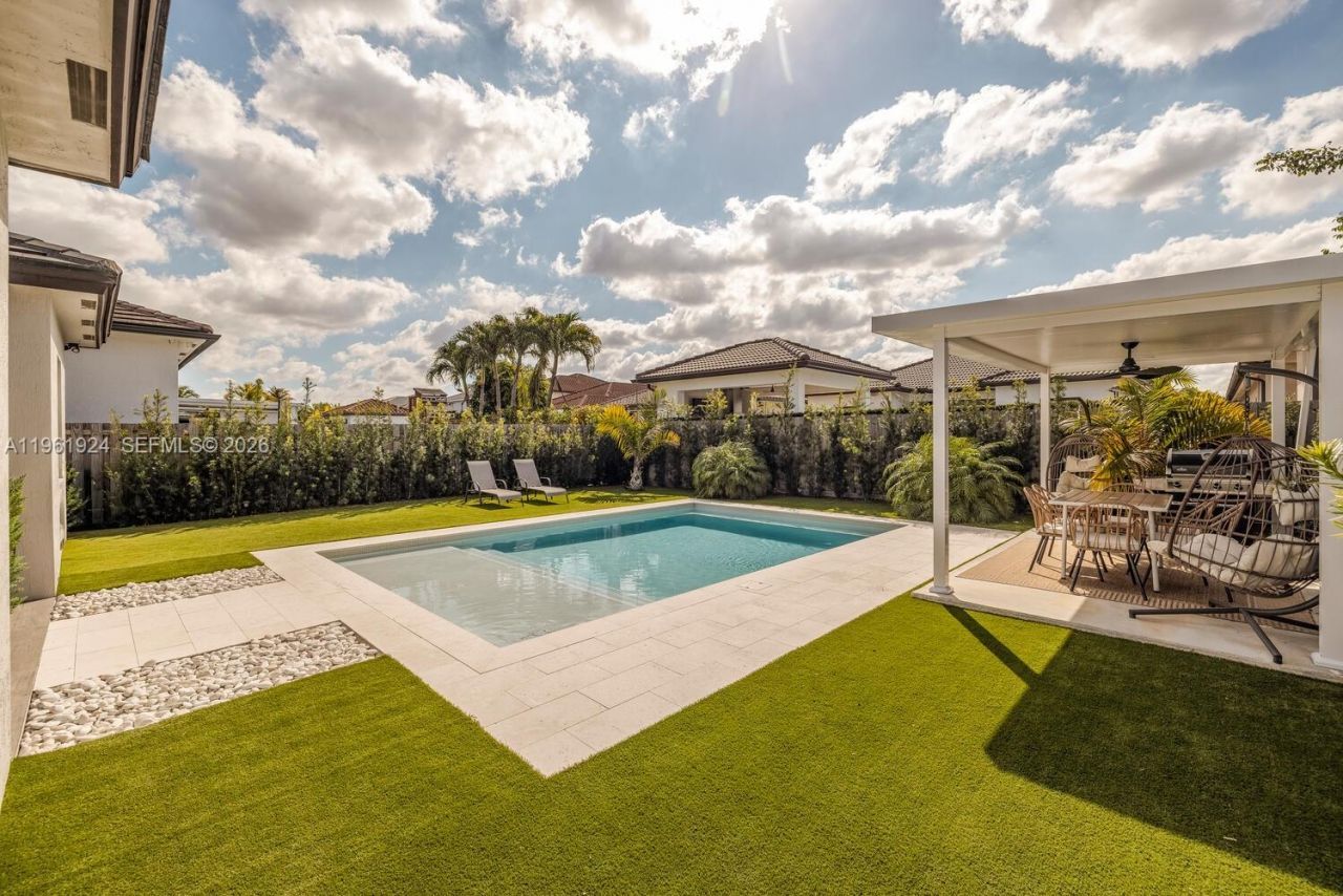 14468 SW 16th St , Miami, FL 33175 Photo