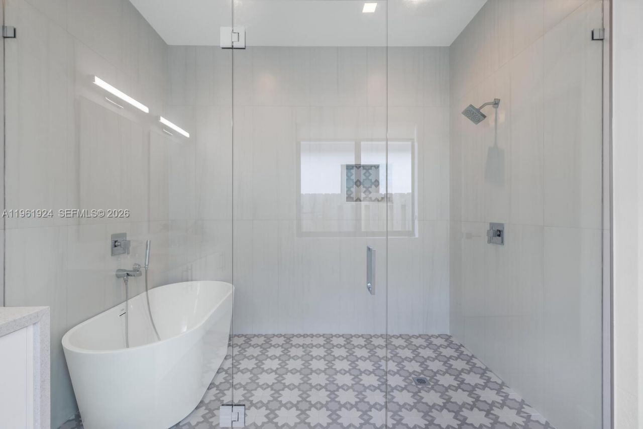 14468 SW 16th St , Miami, FL 33175 Photo