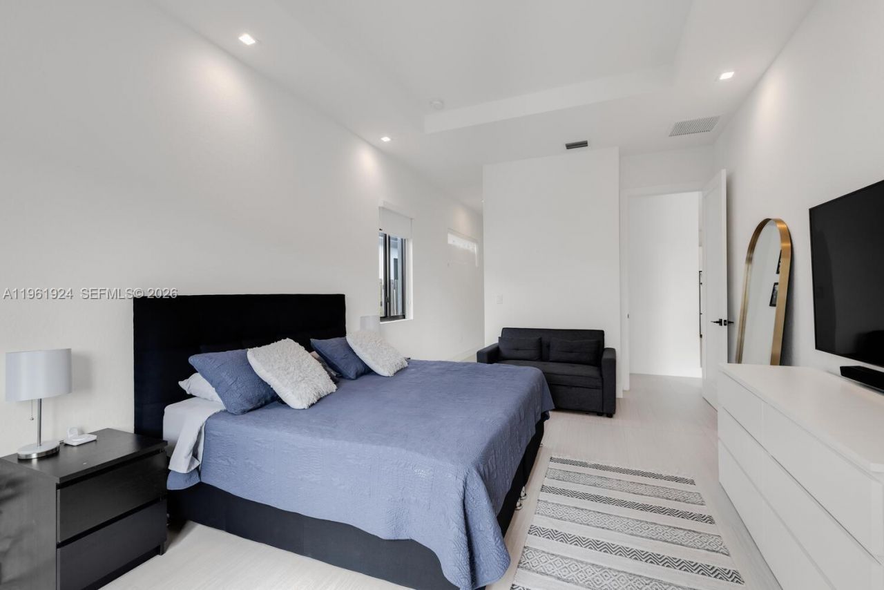 14468 SW 16th St , Miami, FL 33175 Photo