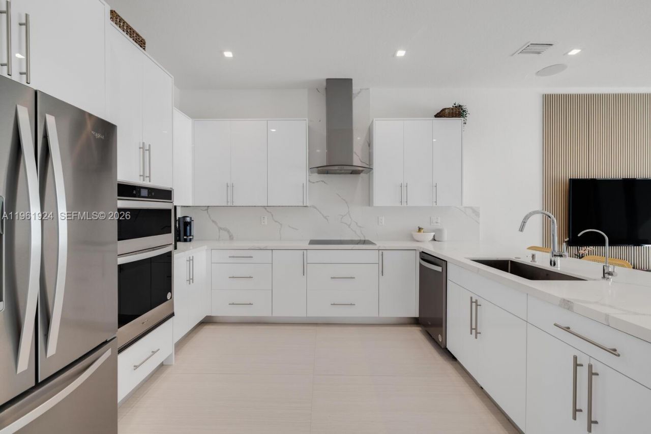 14468 SW 16th St , Miami, FL 33175 Photo