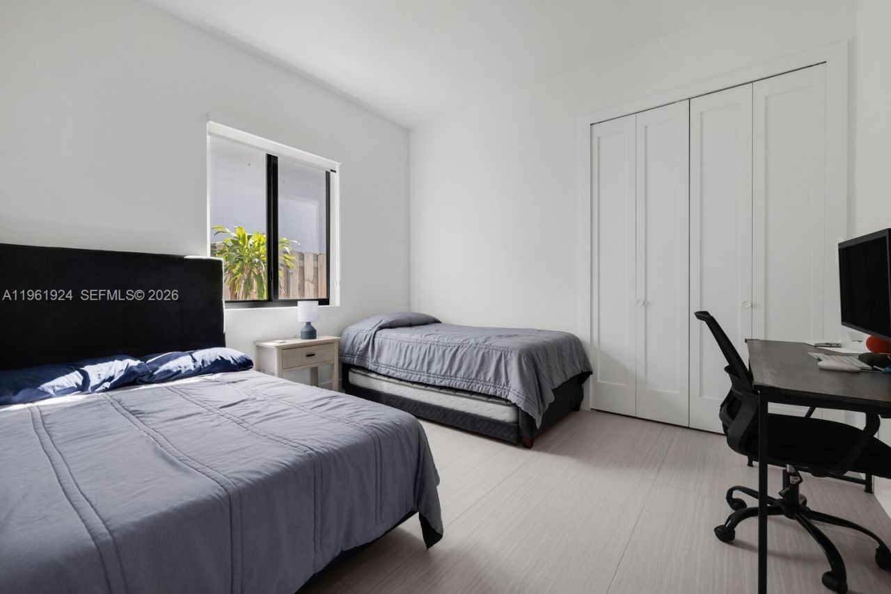 14468 SW 16th St , Miami, FL 33175 Photo