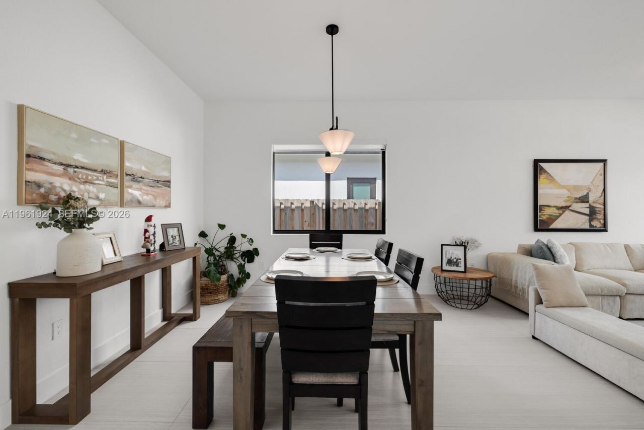 14468 SW 16th St , Miami, FL 33175 Photo