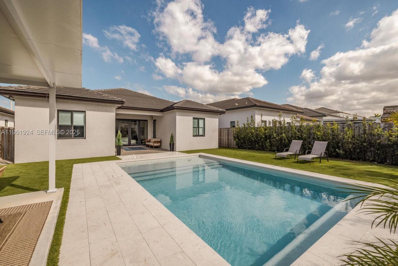 14468 SW 16th St , Miami, FL 33175 Photo