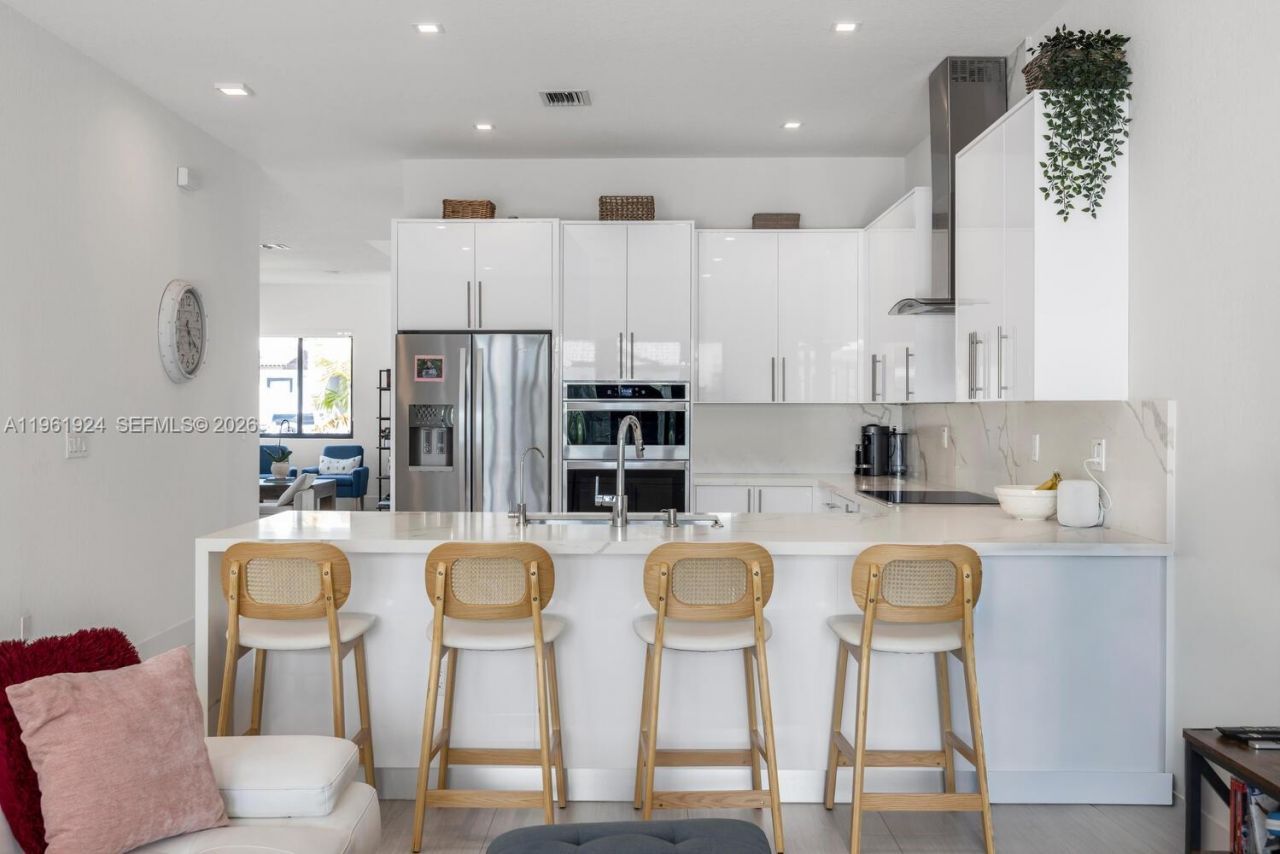 14468 SW 16th St , Miami, FL 33175 Photo