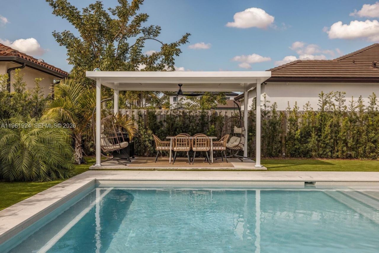 14468 SW 16th St , Miami, FL 33175 Photo