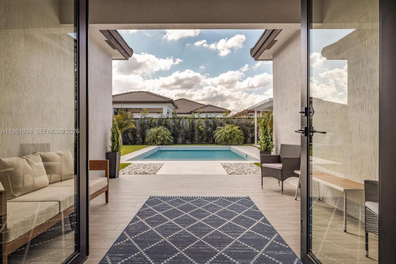 14468 SW 16th St , Miami, FL 33175 Photo