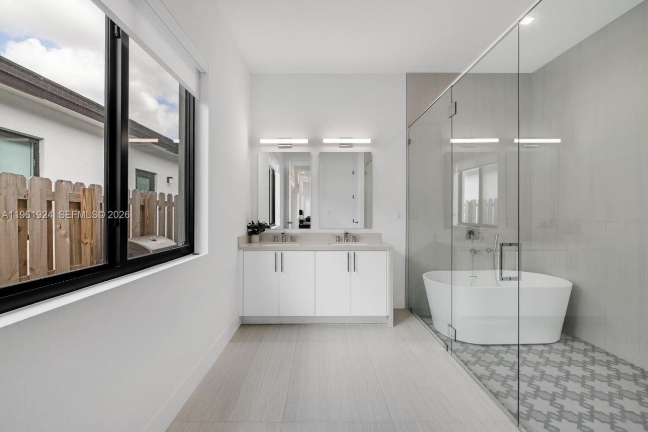 14468 SW 16th St , Miami, FL 33175 Photo