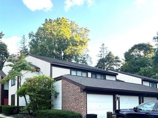 24153 Evergreen Road, Southfield, MI 48075