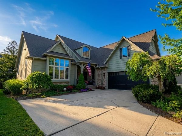 4592 Leblanc Court, Genoa Twp, MI 48116