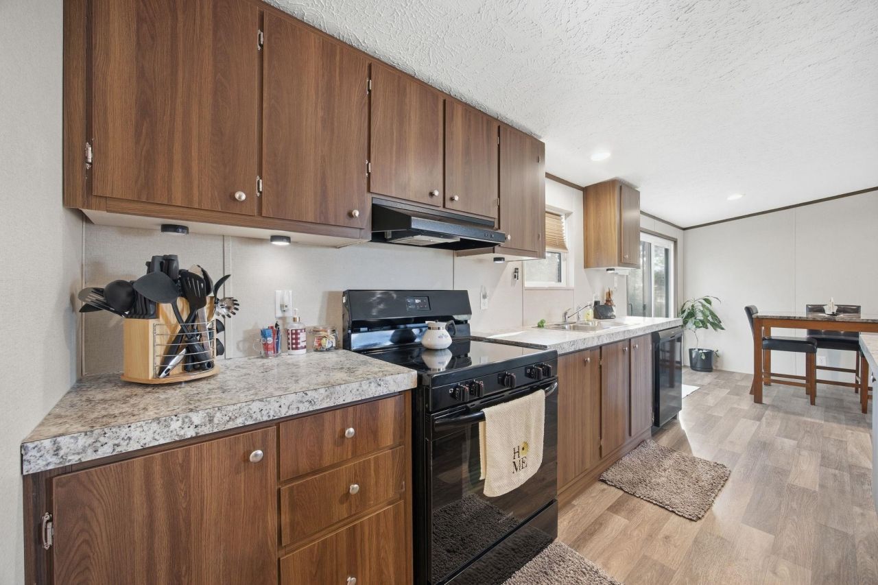 5772 Valley Forge Rd. Photo 12