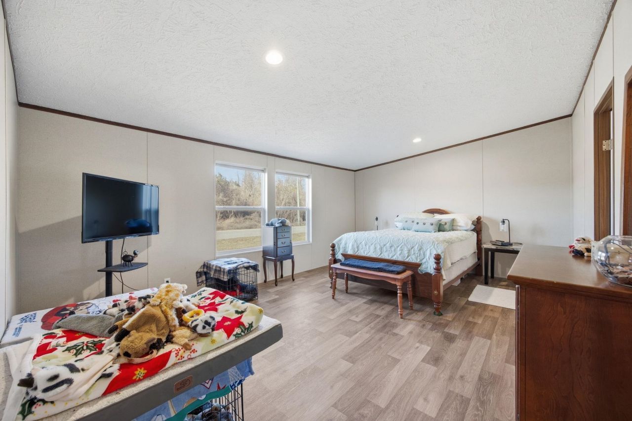 5772 Valley Forge Rd. Photo 16