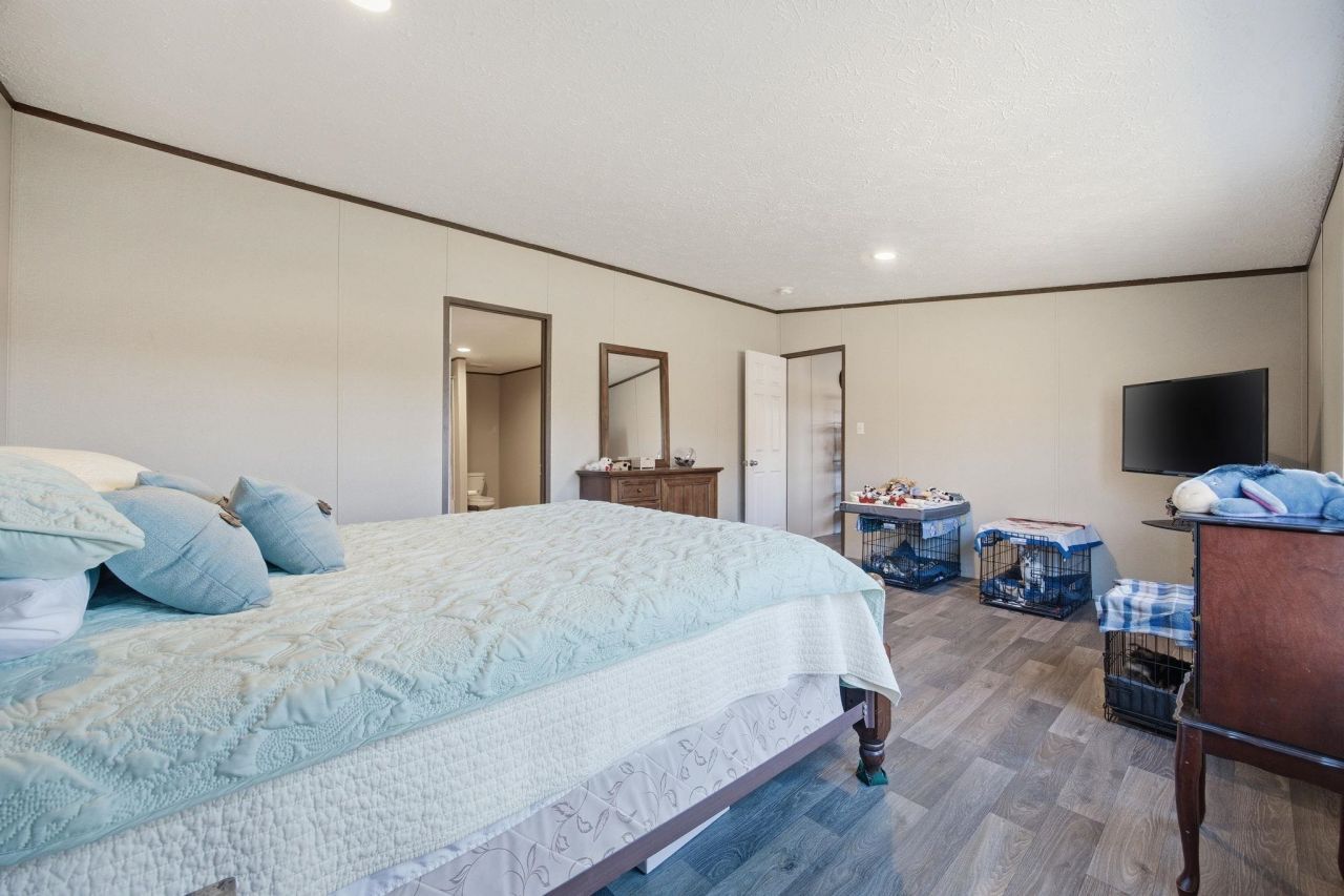 5772 Valley Forge Rd. Photo 17