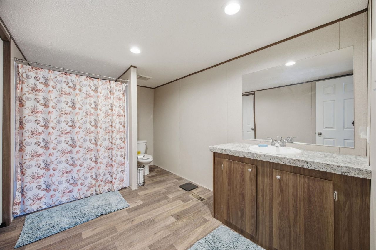 5772 Valley Forge Rd. Photo 18