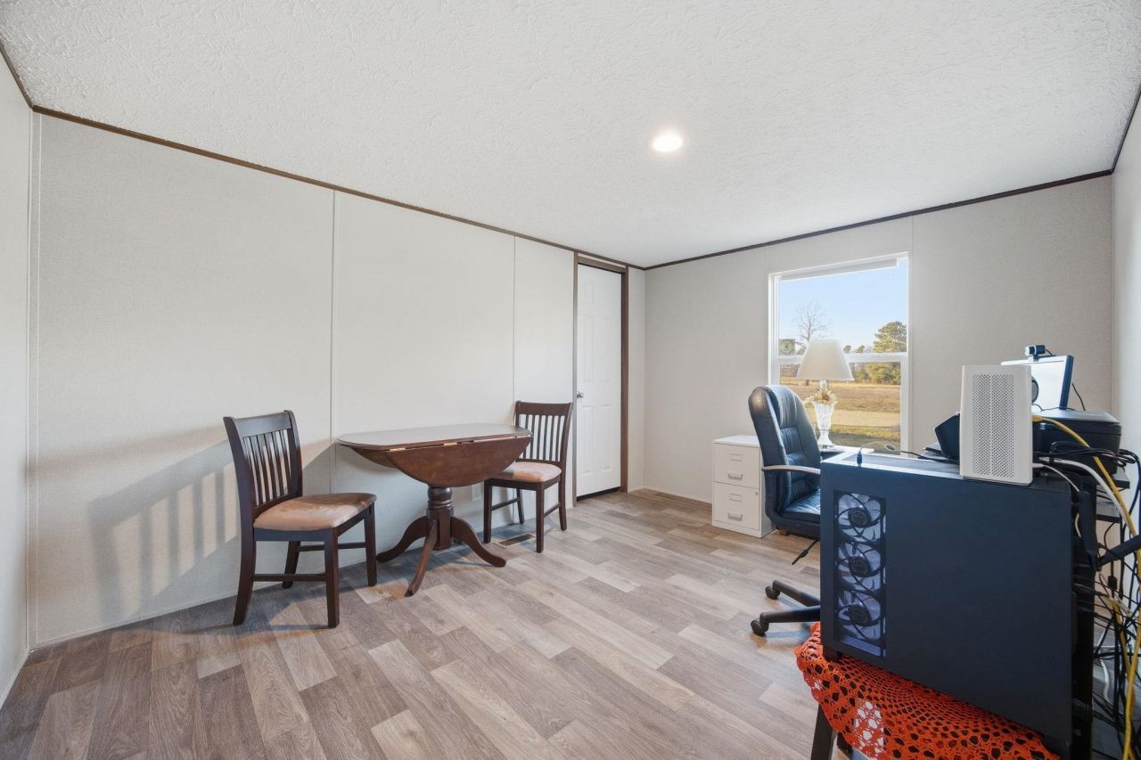 5772 Valley Forge Rd. Photo 19