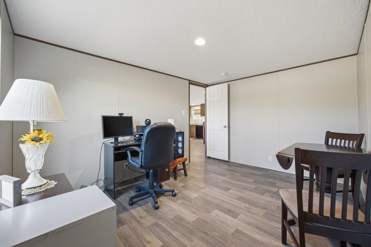 5772 Valley Forge Rd. Photo 20