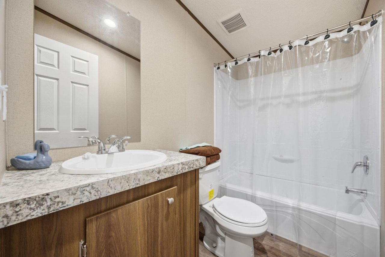 5772 Valley Forge Rd. Photo 22