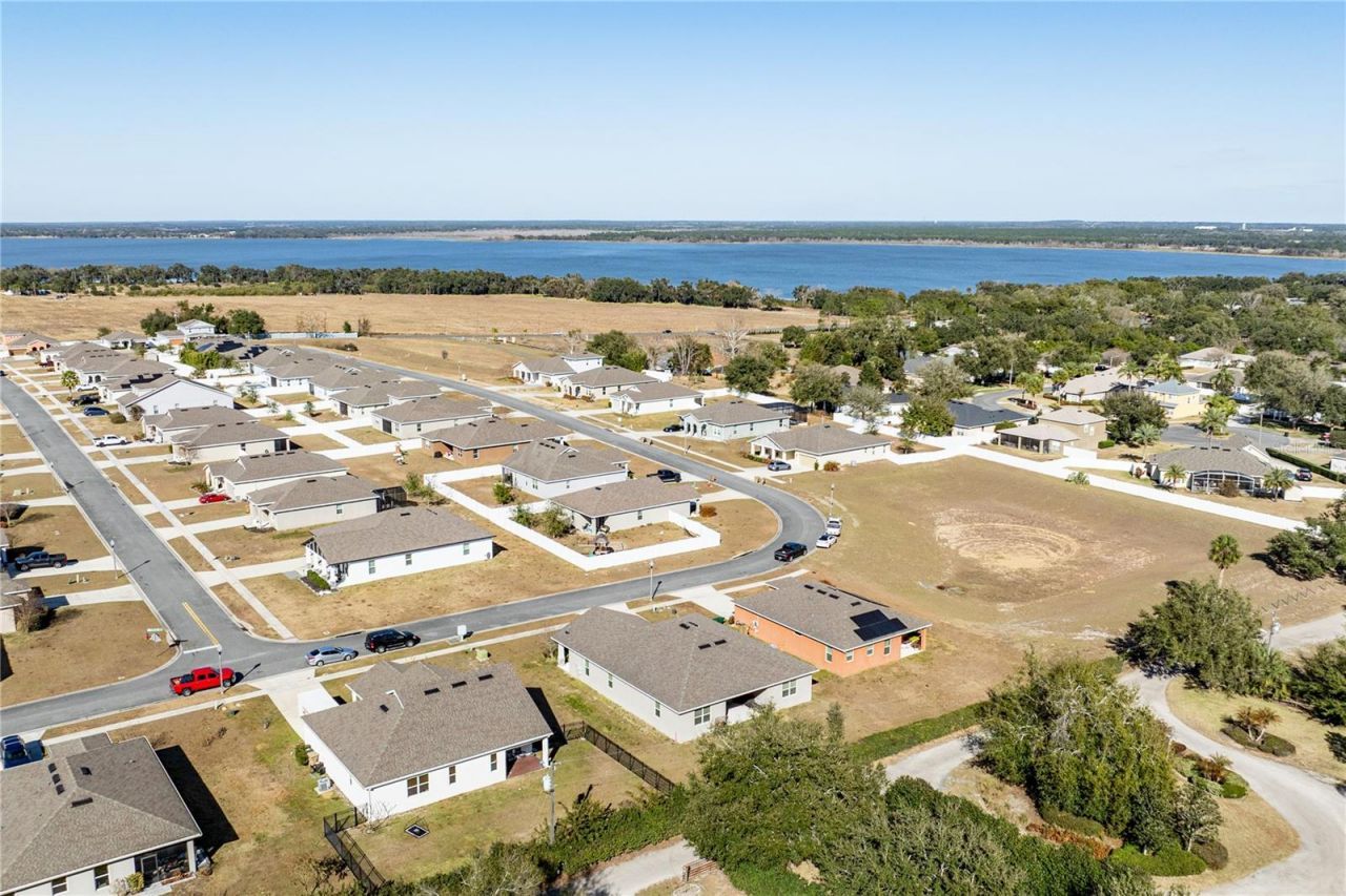 13343 Lake Yale View Loop, Grand Island, FL 32735 Photo