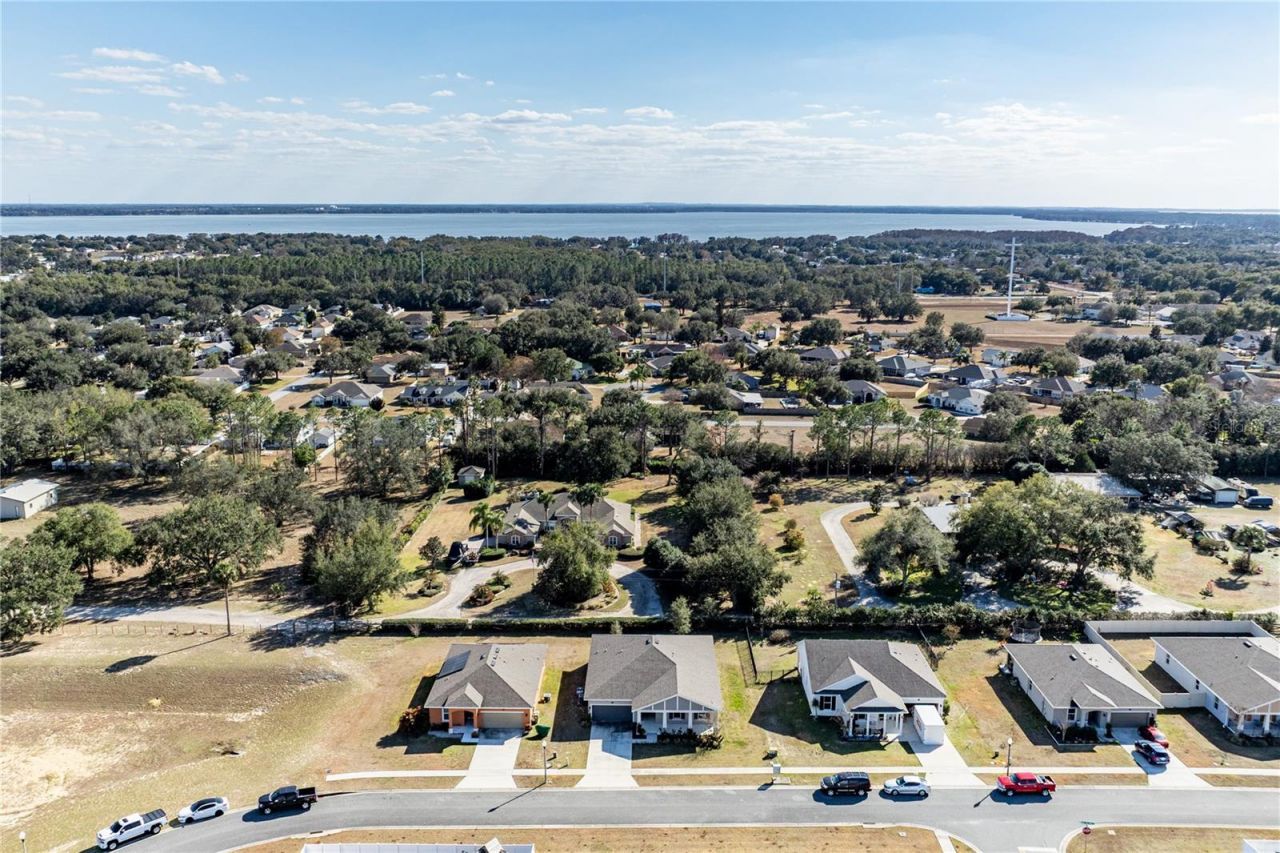 13343 Lake Yale View Loop, Grand Island, FL 32735 Photo