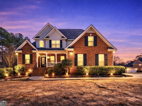 107 Crown Springs Drive, Mcdonough, GA 30252