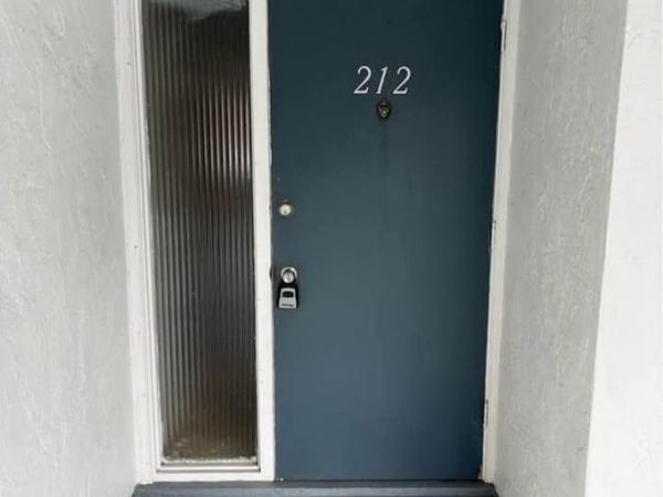 305 S Ridge Boulevard, Unit 212, South Daytona, FL 32119