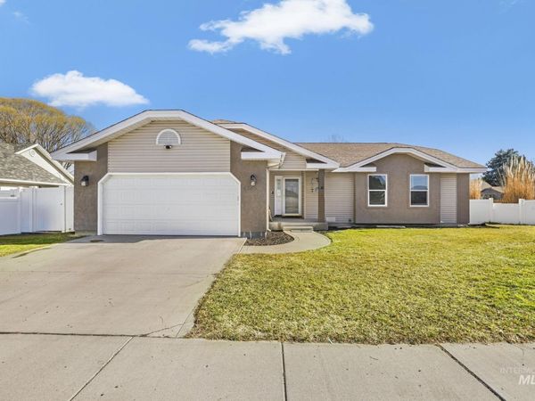 1308 Park Meadows Dr, Twin Falls, ID 83301
